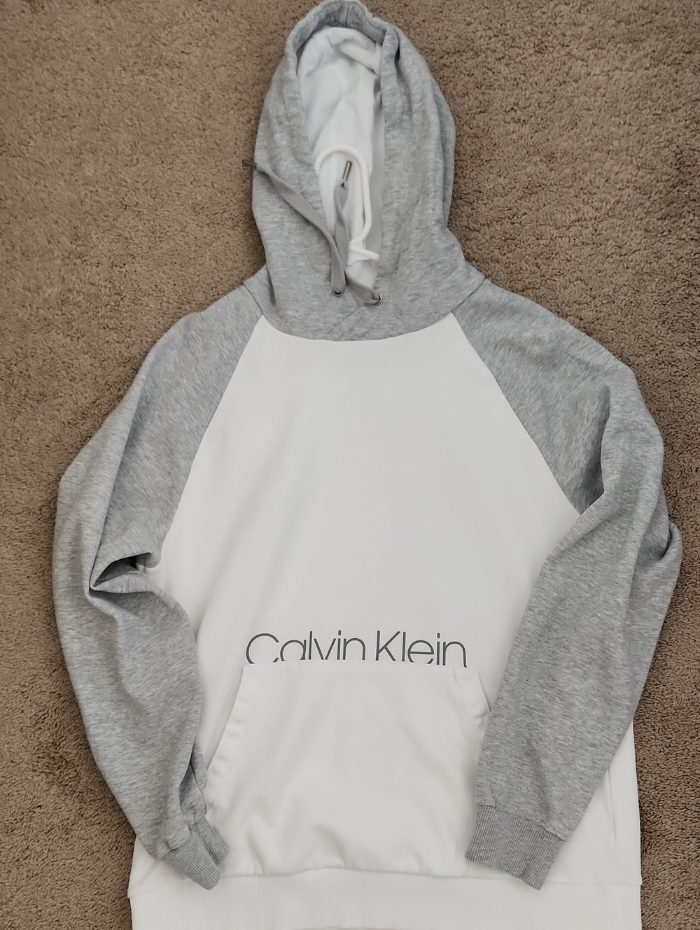 Men's Hoodie - Crewneck vs Zip Up vs V-Neck etc.